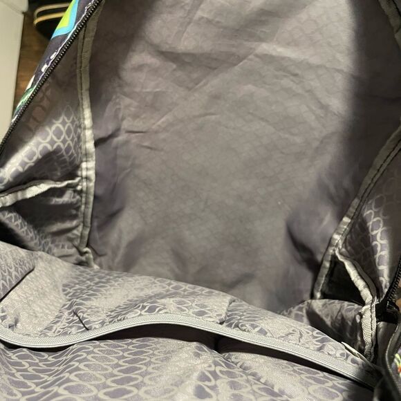 J World Boys and Girls  Cornelia 18” Multi Compartment Laptop Bag - Picture 6 of 7